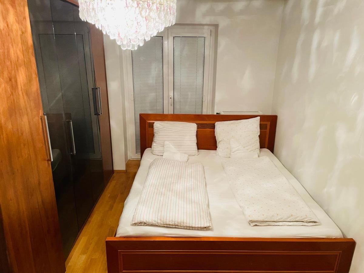 Room In City Center Near U6,U3 And Westbahnhof Wien Exterior foto